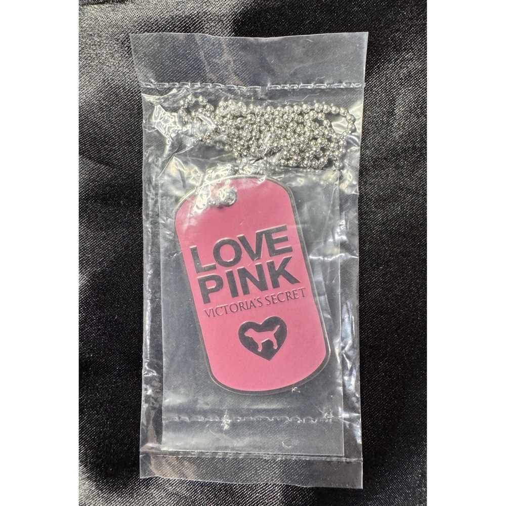 Vintage Y2K Victoria Secret PINK VIP Dog Tag Necklace LOVE PINK Sealed NIP RARE